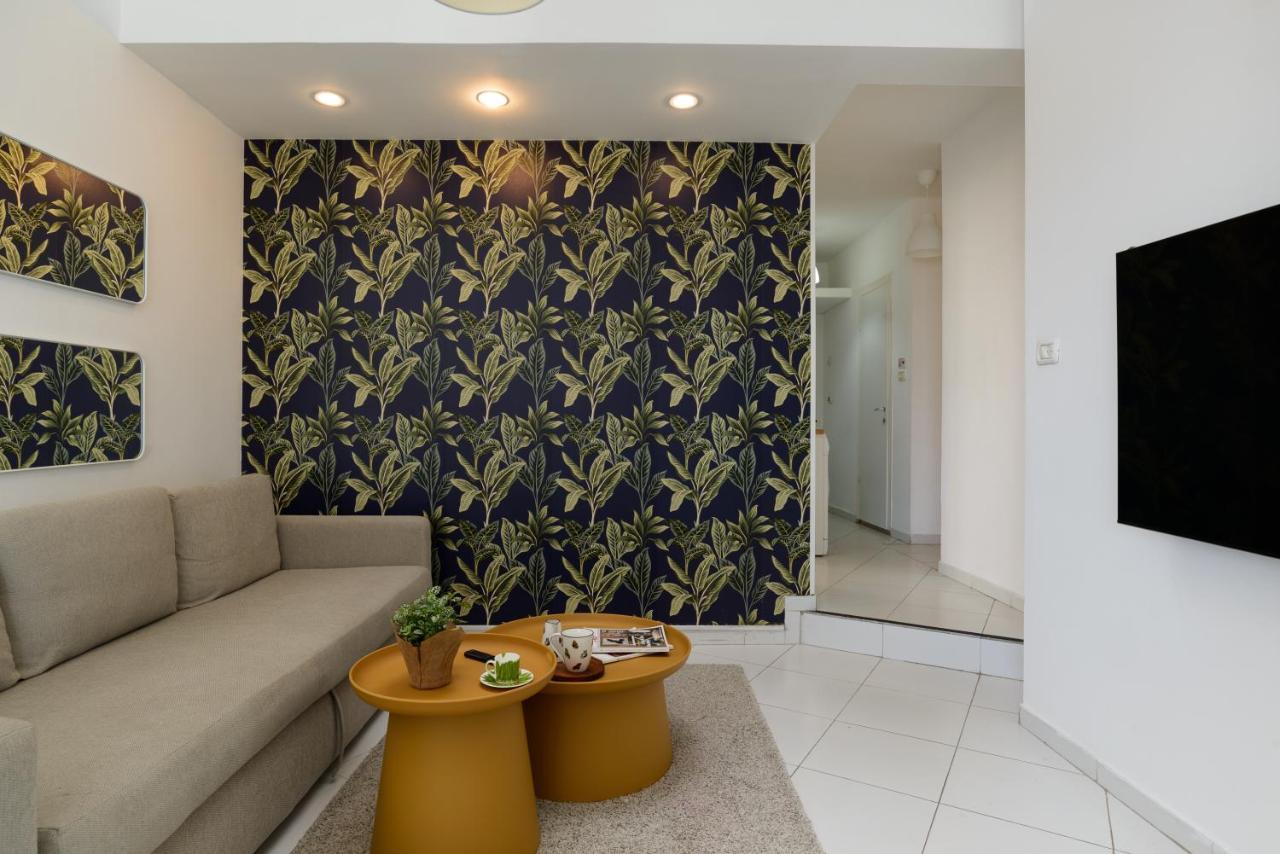 Sea View 2 Bedroom Apartment With Bomb Shelter Tel Aviv Eksteriør billede