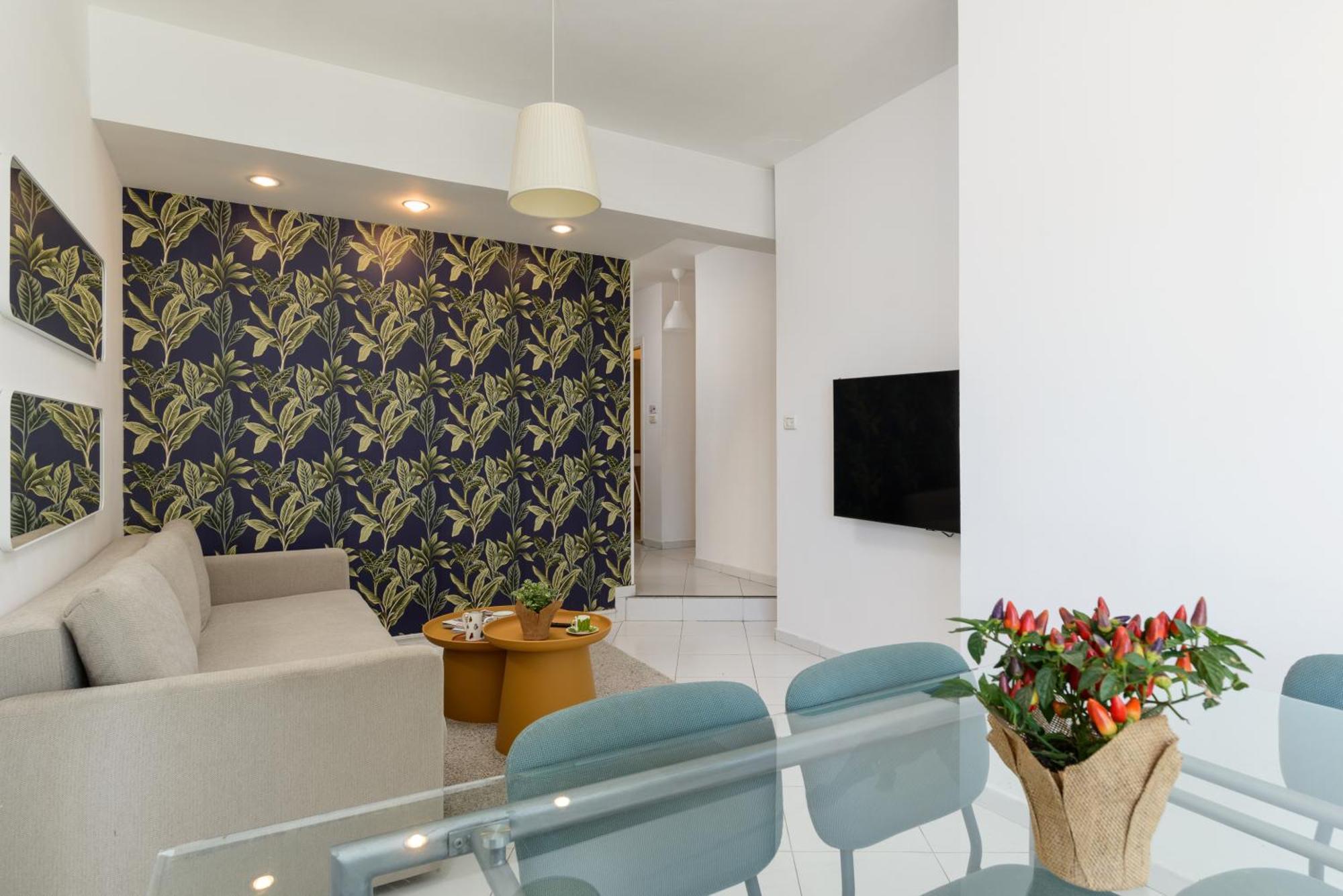 Sea View 2 Bedroom Apartment With Bomb Shelter Tel Aviv Eksteriør billede